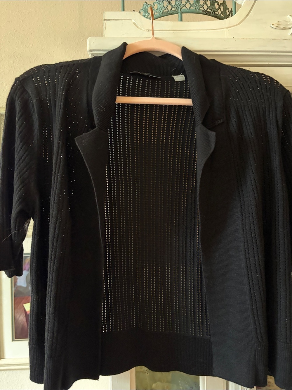 Tahari black open weave short sleeve shrug P/S